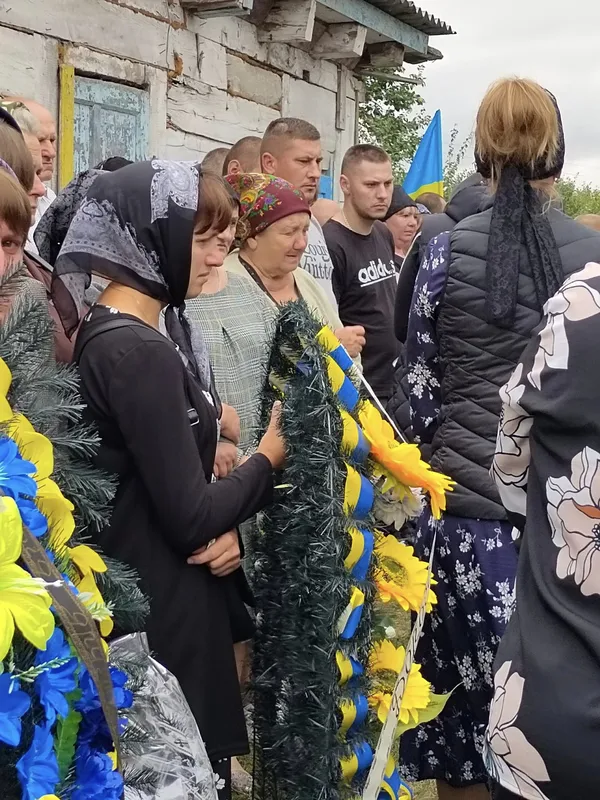 Помер від важкої хвороби: у Луцькому районі попрощалися із захисником Ігорем Дубчуком (фото)