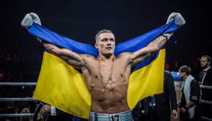 Повідомили, коли Олександр Усик дебютує у суперважкій вазі