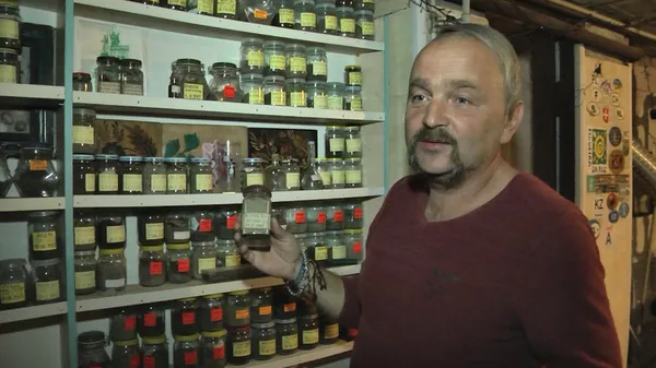 Волинянин привозить з подорожей землю та воду: незвичне хобі мандрівника