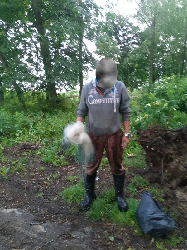 За тиждень з водойм Волині дістали десятки рибальських сіток (фото)