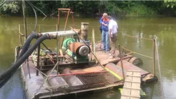У Луцьку на водозаборі встановили пристрій для захисту риб (фото)