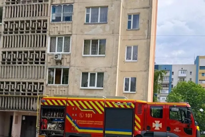 У Луцьку на Соборності палала квартира: причину встановлюють