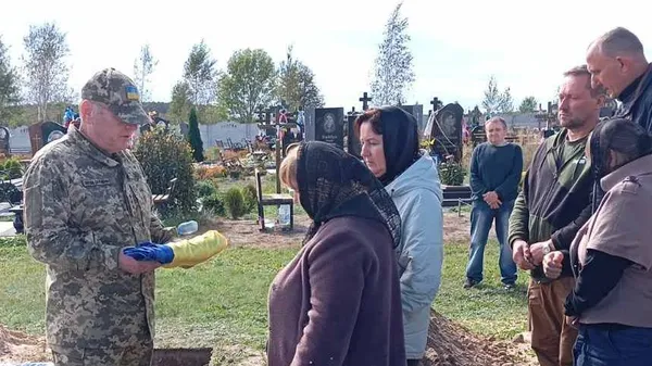 У Ратному провели в останню дорогу полеглого воїна Василя Сахарчука (фото)