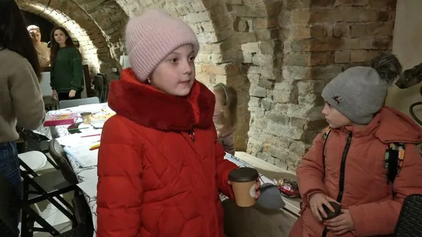У Луцьку відкрили резиденцію Святого Миколая в укритті (відео)