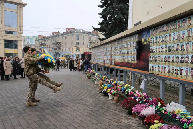 У Луцьку вшанували пам'ять Героїв Небесної Сотні (фото)