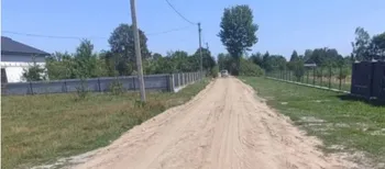 Жителям і туристам буде комфортніше: у Мельниках відремонтували дороги (фото)