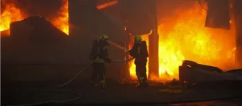 Пожежа після атаки дронів у Маневичах: чи є загроза витоку аміаку (фото)