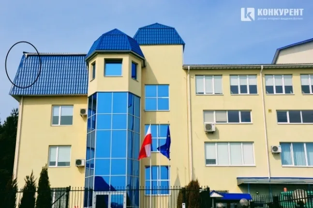 Що кажуть польські політики про обстріл консульства в Луцьку