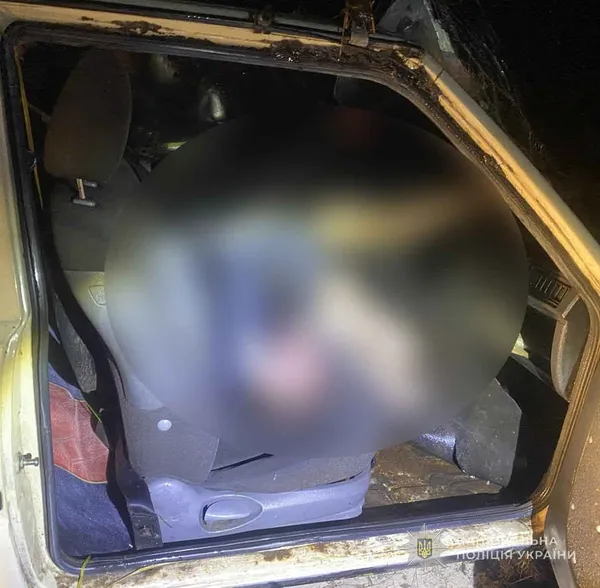 На Ковельщині – смертельна ДТП: автомобіль злетів у ставок (фото)