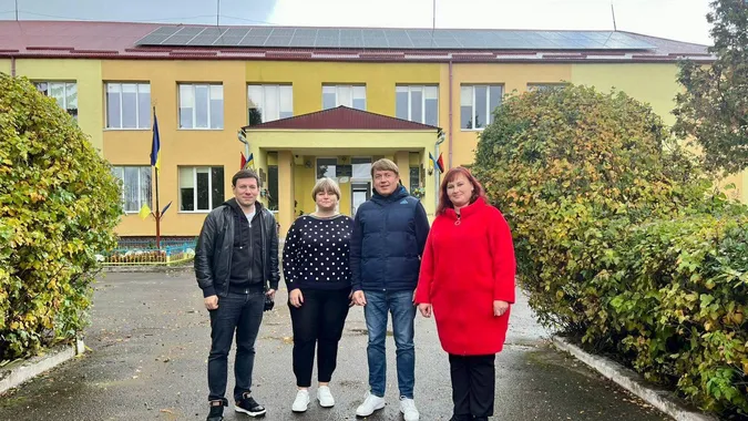 На даху ліцею у Заболотцях запрацювала сонячна електростанція