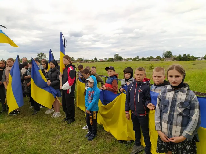 На Волині попрощалися із загиблим воїном Сергієм Сливкою (фото)