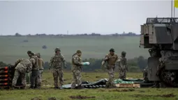 Друга група артилеристів з України завершує навчання у Великій Британії (фото)