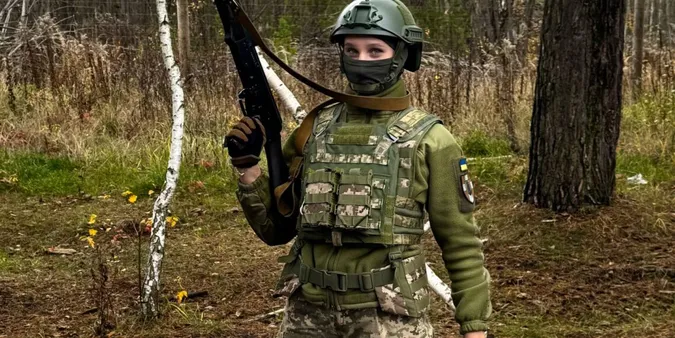 Волинянка пішла на фронт, щоб бути поруч із чоловіком: історія медикині 100-ї бригади