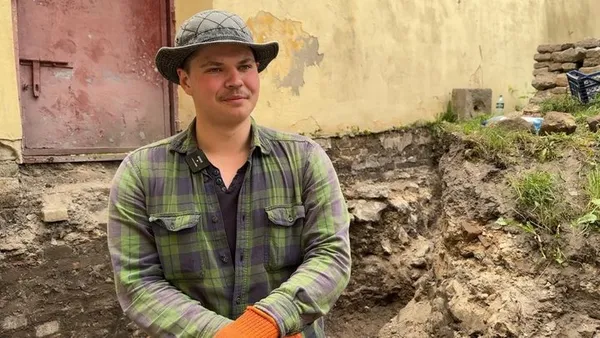 У Луцьку археологи продовжують розкопувати одну з веж Окольного замку (фото, відео)