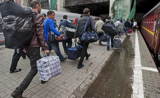 Відомо скільки українців поїхало на заробітки в Росію у 2018 році