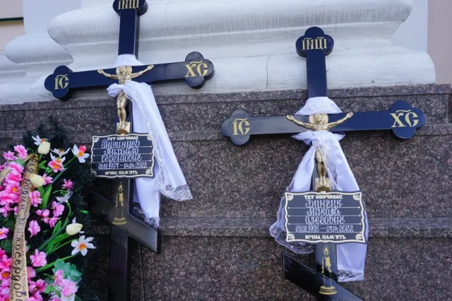 Луцьк на колінах: попрощалися з двома полеглими Героями (фото, відео)