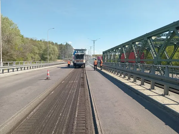 На волинському пункті пропуску «Ягодин» розпочали ремонт мосту (фото)