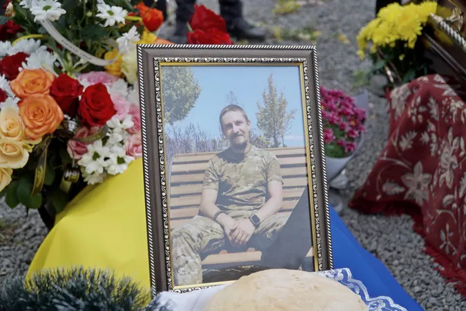 У Володимирі провели в останню дорогу полеглого воїна Олександра Кіндру (фото)