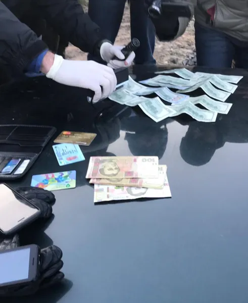 На Волині начальника районної поліції затримали на хабарі (фото, оновлено)