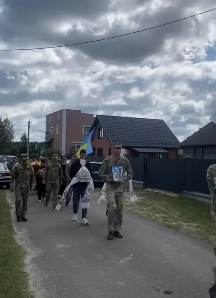 На Волині попрощалися із молодим бійцем Іваном Гридковцем (фото)
