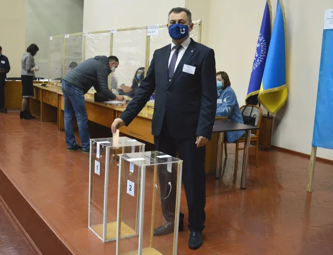 У луцькому «політесі» стартували вибори ректора (фото)