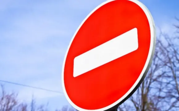 Ставлять ялинку: у Ківерцях перекриють територію автостоянки