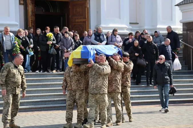 У Луцьку попрощалися з Героєм Артемом Зубком (фото)