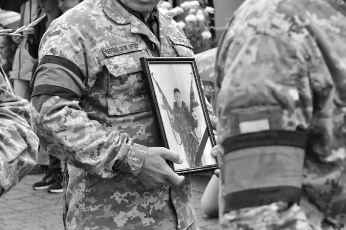У Луцьку попрощалися із загиблим під Ямполем Дмитром Пержилом (фото)