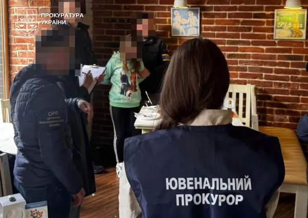 У Луцьку матір продала 6-річного сина за 25 тисяч доларів у піцерії
