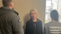 На Волині затримали колаборантку, яка обікрала окупований «Донецьккокс» та втекла в Україну (фото)