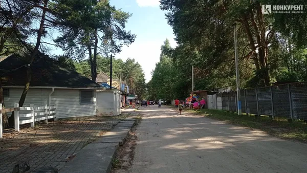Гряда помирає, або Чому топове місце для тусовок на Світязі стоїть пусткою (фото)