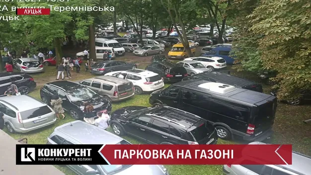 Треба ставити паркан, – депутат Луцькради про «окупацію» горе-паркувальниками Теремнівських ставків (відео)