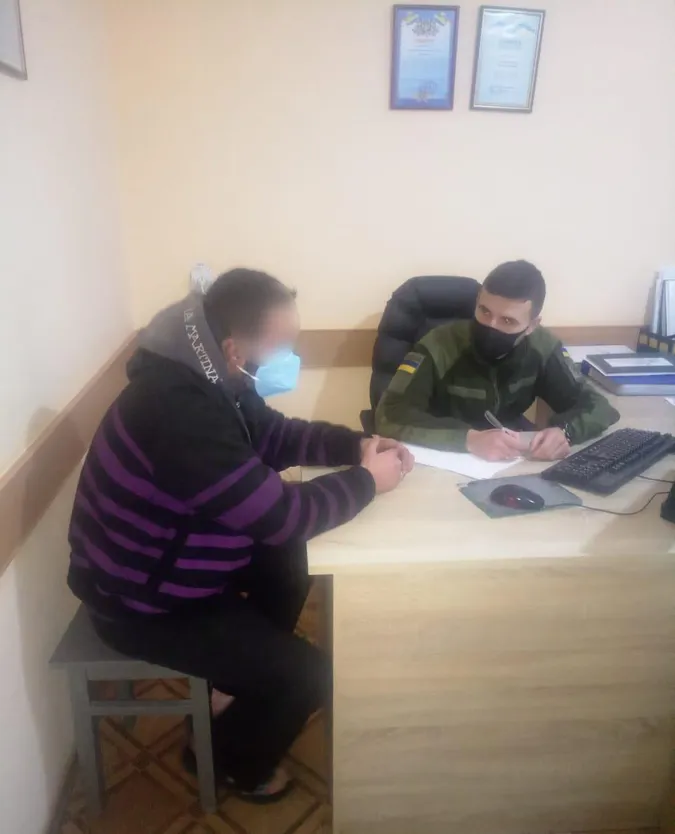 У «Домановому» затримали туриста з Алжиру без документів