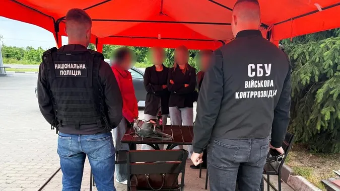 Волинські правоохоронці викрили схему переправлення призовників через Чорнобильську зону (фото)