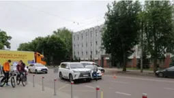 У Луцьку позашляховик не розминувся з автомобілем патрульних (фото)