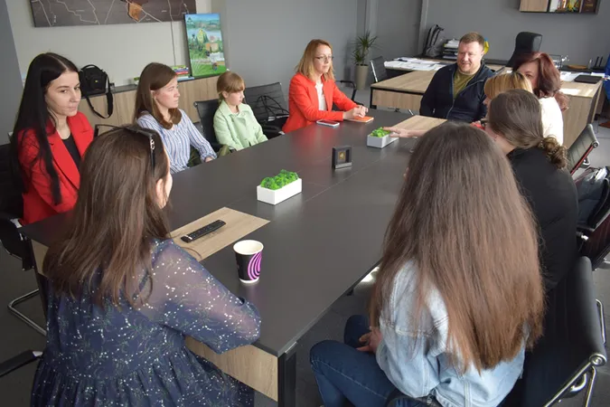 Нововолинськ поділився своїм досвідом у роботі з переселенцями (фото)