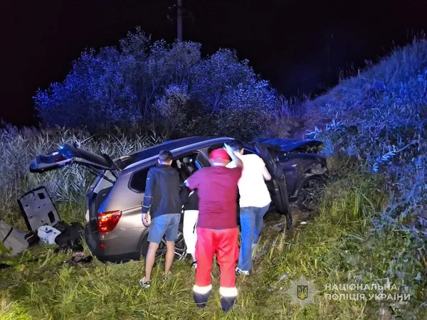 У Луцьку неповнолітній мотоцикліст наїхав на 14-річну дівчинку: дитину ушпиталили (фото)