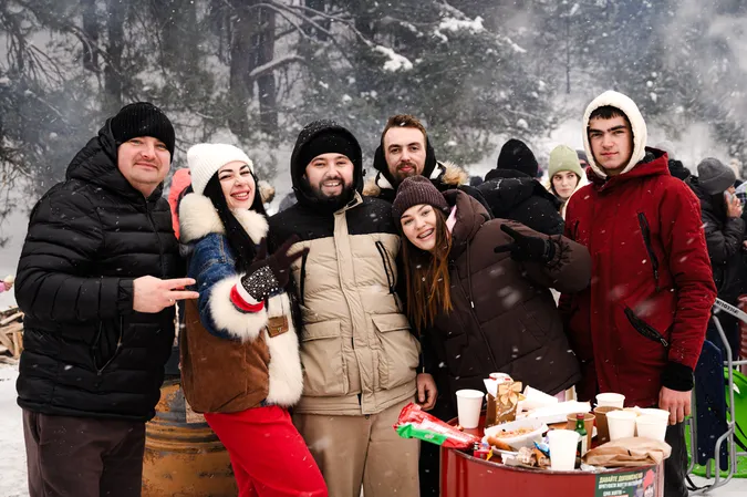BARYK, тонна їжі і тисячі людей: як біля Луцька збирали гроші для Матвія Колядюка (фото)