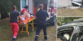 Вирізали з салону: на Ковельщині водійка злетіла вкювет і протаранила будівлю (фото)