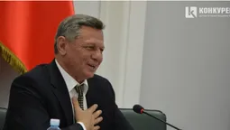 Луцька міська рада працюватиме з новим регламентом та "п'ятою рукою" Романюка
