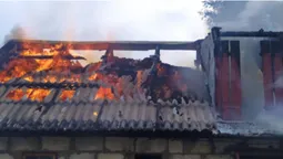 У Володимирі-Волинському горів гараж (фото)