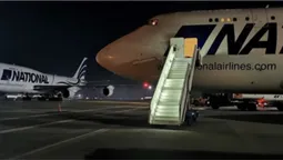 Боєприпаси та заряди: в Україну прибули ще два літаки допомоги від США (фото)
