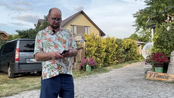 «Беруть передоплату і зникають»: на Світязі шахраї «здають» чужі котеджі (фото)