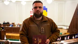 Стримав прорив ворога: волинський нацгвардієць отримав державну нагороду (фото)