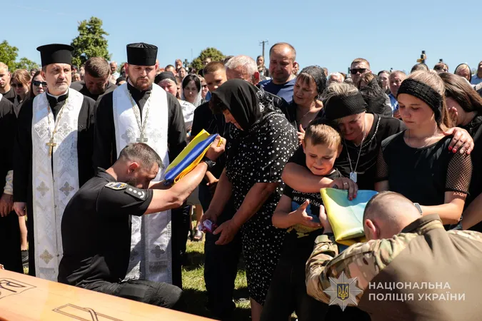 На Горохівщині попрощалися із поліціянтом Юрієм Кривошапкою (фото)