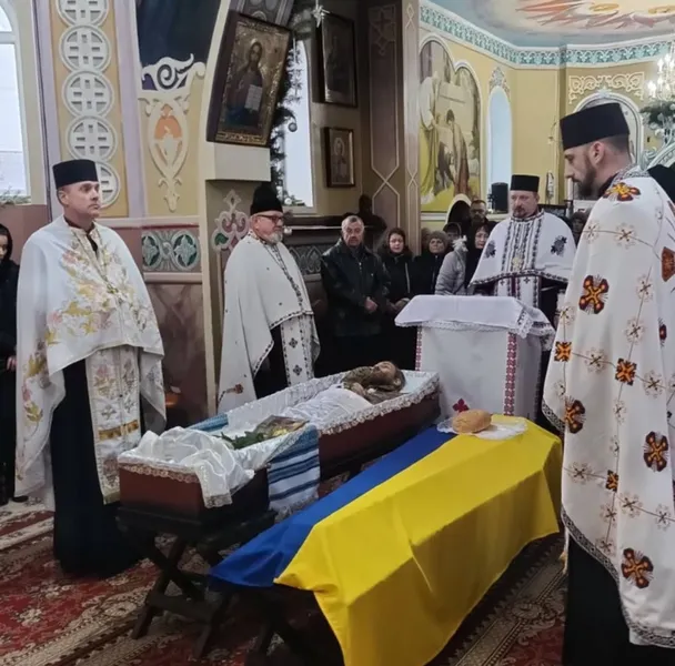 На Волині попрощалися із 34-річним захисником Назарієм Ніколаєвичем (фото)