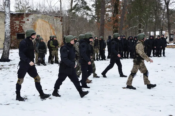 «Усі готові бити ворога»: як на Волині тренуються бійці бригади «Лють» (фото, відео)