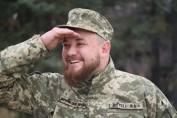 До того міну бачив лише на картинці: як лучанин став сапером «Сталевої Сотки» (фото)