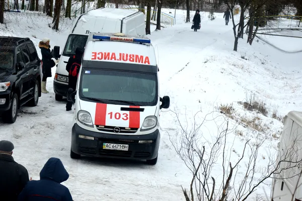 Як у Луцьку віряни занурювалися на свято Хрещення (фото)