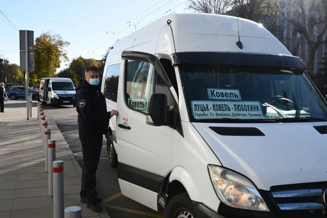 У Луцьку заборонили міжміському транспорту їздити центральними вулицями міста